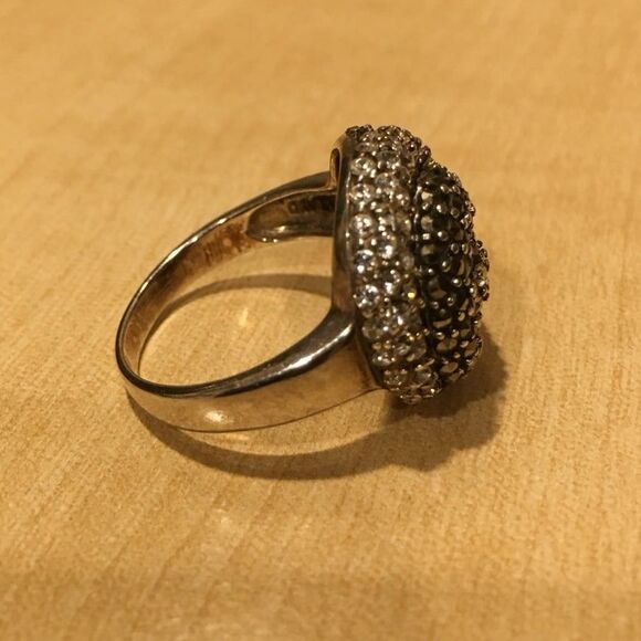 Steel by Design Marcasite Ring size 9 - Picture 2 of 3